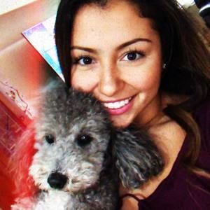 Meet your Posher, Stefanie